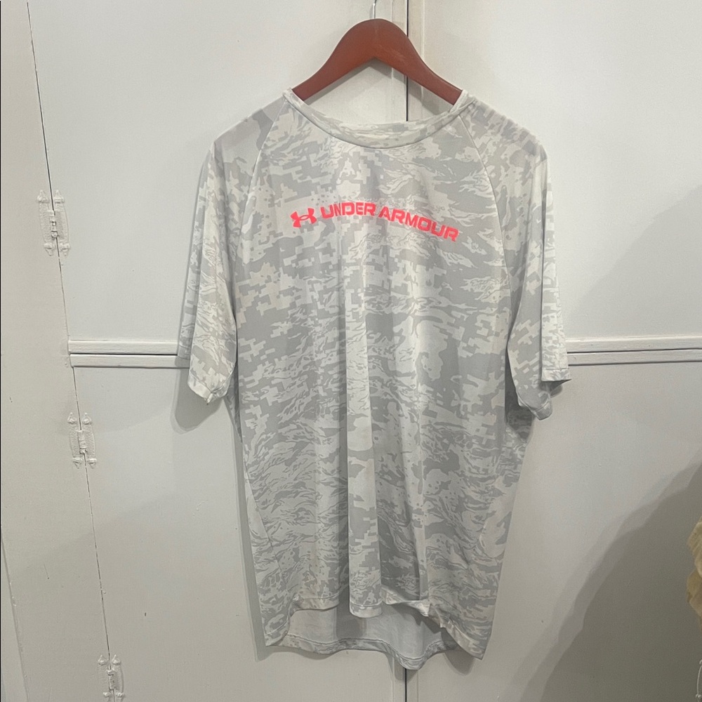 Under Armour Gray Camo Short Sleeve Tee with Neon Pink Logo